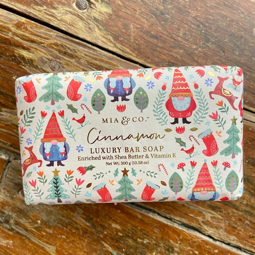 Mia & Co CINNAMON Luxury Bar Soap 10.58oz Christmas Gnome Wrapping NEW